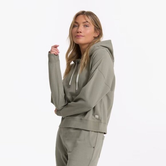 VUORI green Laguna hoodie - Picture 1 of 6